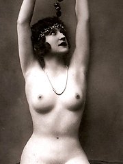 Several nude vintage ladies