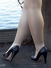Lovely leggy Lauryn makes your shoe fetish rise up until your high heel juices flow