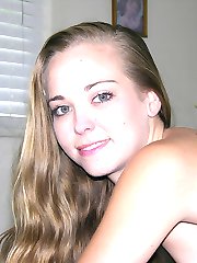 Amateur Teen Abbie Modeling Nude At This Homemade Nude Modeling Shoot