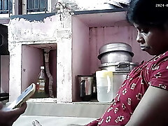 Indian house wife big hooters nippals kiss