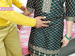 When Komal went out of the palace for a while, the hubby was having fun with another damsel