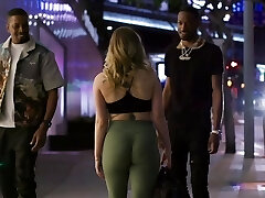 BLACKEDRAW Tiny Gym Babe Anna Claire Gets 2 BBC Work-out