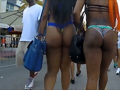 Check out really appetizing big bubble ass demonstrated outdoors