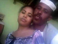 sudanese shy show bod