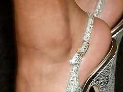 Elite NUDE FEET IN HEELS Elite NUDE FEET IN HEELS