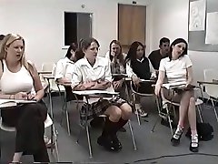 Merginos spanked pagal savo mokytoją 2
