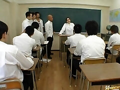 Yuki Tsukamoto�s In The Middle Of A Teacher Gang-bang