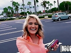 Mofos - Expect Harper - Flexible Spinner Gives Mofos - Expect Harper - Flexible Spinner Gives