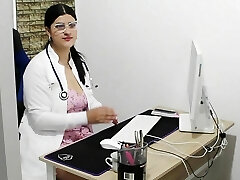 At a medical date my super-naughty doctor fucks my pussy - Porn in Spanish