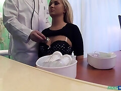 Insatiable medic wants to fuck Cayla Lyons on the bed during the visit