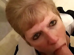 Gilf Maid Douche Suck