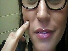 Lu's Luscious Throat Wide Open