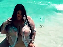 How bizarre How bizarre