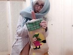 this horrific cat lady become a pornstar