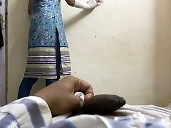 Flashing dick on Indian maid to plumb ( chudai ) in hindi