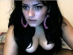 Latina webcam disrobe boobs