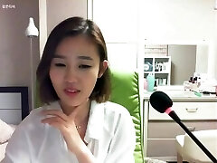 Korean cam girl private showcase