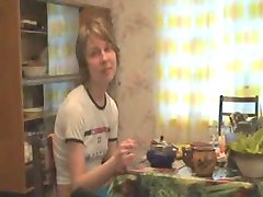Petite Russian gets licked before sucking for her load