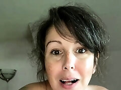 Big boob brunette masturbates on web cam