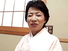 M615G04 Kimono Magnificent Mature Woman makes AV debut!