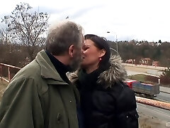 Gorgeous Czech pornstar gets boinked by a wild old chap outdoors