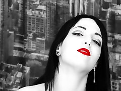 Super-steamy machine porn for Liz Rainbow and Giuseppe Verdi