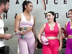 Best Friends Don't Pay for Gym Memberships feat. Brookie Blair, Serena Hill & Ariana Starr - TeamSkeet