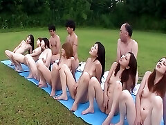 Group of Japanese Girls Deepthroat Few Dudes and Get Their Cunts Licked Before Pissing