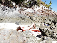 Nudist woman gives me her pussy on a public beach!