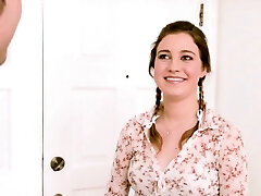 Babysitting teenager nail Babysitting teenager nail