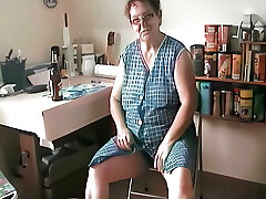 Retro deutsch! Oma Ingrid ist dauer geil! Retro deutsch! Oma Ingrid ist dauer geil!