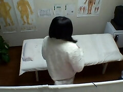 Busty Asian getting the deep vaginal massage on hidden cam cam