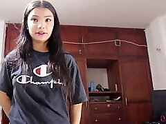 AMIGO pone una gran polla y se folla la boca de la Vecina mientras el programa ? creampie ?blowage - porn en espanol - real casero AMIGO pone una gran polla y se folla la boca de la Vecina mientras el programa ? creampie ?blowage - porn en espanol - real casero