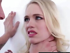 Boyfriend handle Gf like a Whore and makes her give a blowjob Boyfriend handle Gf like a Whore and makes her give a blowjob