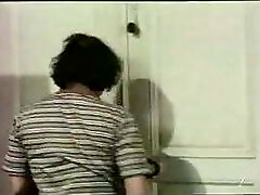 Patricia small fille mouillee (1981)