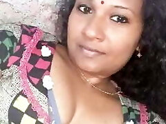 Trichy cheating housewife flashing nude body to her friend Trichy cheating housewife flashing nude body to her friend