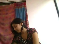 Super cute and horny desi indian girlfriend