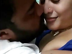 Desi aunty and girlfriend is fucking wonderful and having sex