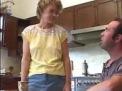 Extremely hot and ugly mom and her bf kitchenfuck