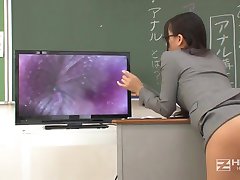 Ιάπωνας Δάσκαλος Παίρνει Fuct Από Horny Φοιτητές