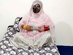 Killer Pakistani Bride With Big Tits Fucking Pussy By Fuck Stick in Wedding Dress