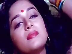 Madhuri Dixit接吻和性爱场景从Dayavan-FilmyFantasy呈现MrSkin印度
