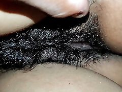 Village wife's warm sexy pussy smacking video