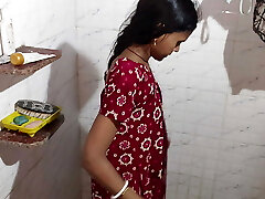 Didi was bathing naked in the bathroom, Didi's small boob was drenched in water and swinging downwards and pinkish color Didi's pussy was open two tago keech