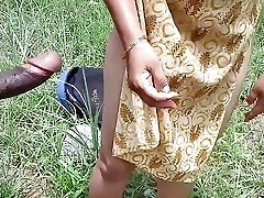 Desi College girl outdoor hindi sex - viral mms