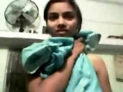 Indian Teen Girl Teasing Her Nude Body