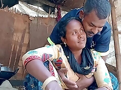 First Time Fuck My Old Aunt-in-law In Outdoor He Is Awesome Lady When I Pound Her Figured The Xhtad1 Bihar India Mom Ko Bhi