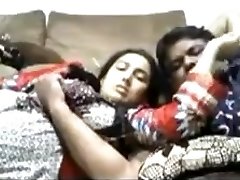 Jaw-dropping Bhabhi Smnoking n enjoring with hubby web cam