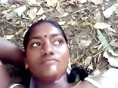 Tamil molten aunty outdoor boobs pressed and fingered 