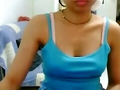 Indian immature rubbing her gash on cam